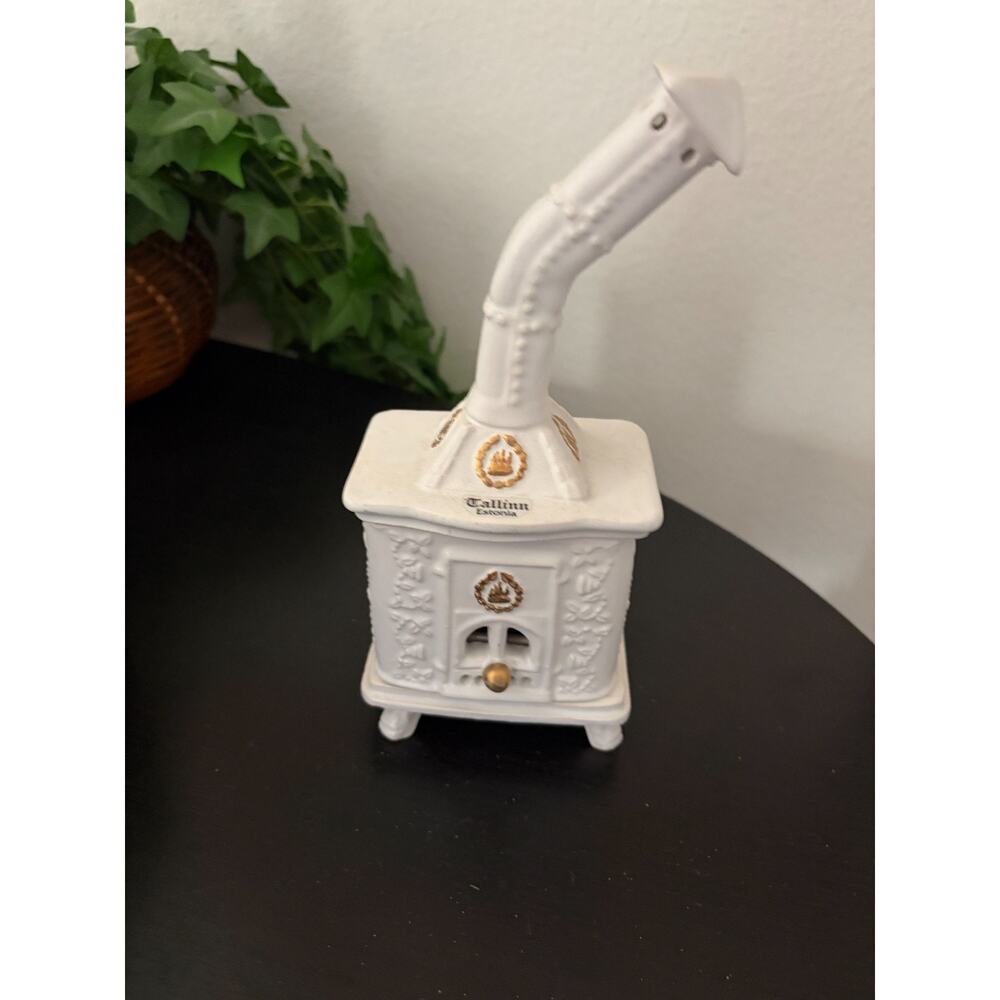 Tallinn Estonia Vintage Ceramic Stove Incense Burner White Gold Souvenir Decor